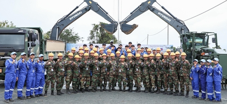 South Korean and Cambodian sappers carry out first joint exercise