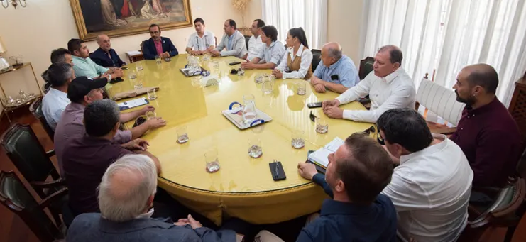 The President of the Provincial Council of Cáceres receives a delegation of Latin American authorities within the framework of the European cooperation program ADELANTE 2